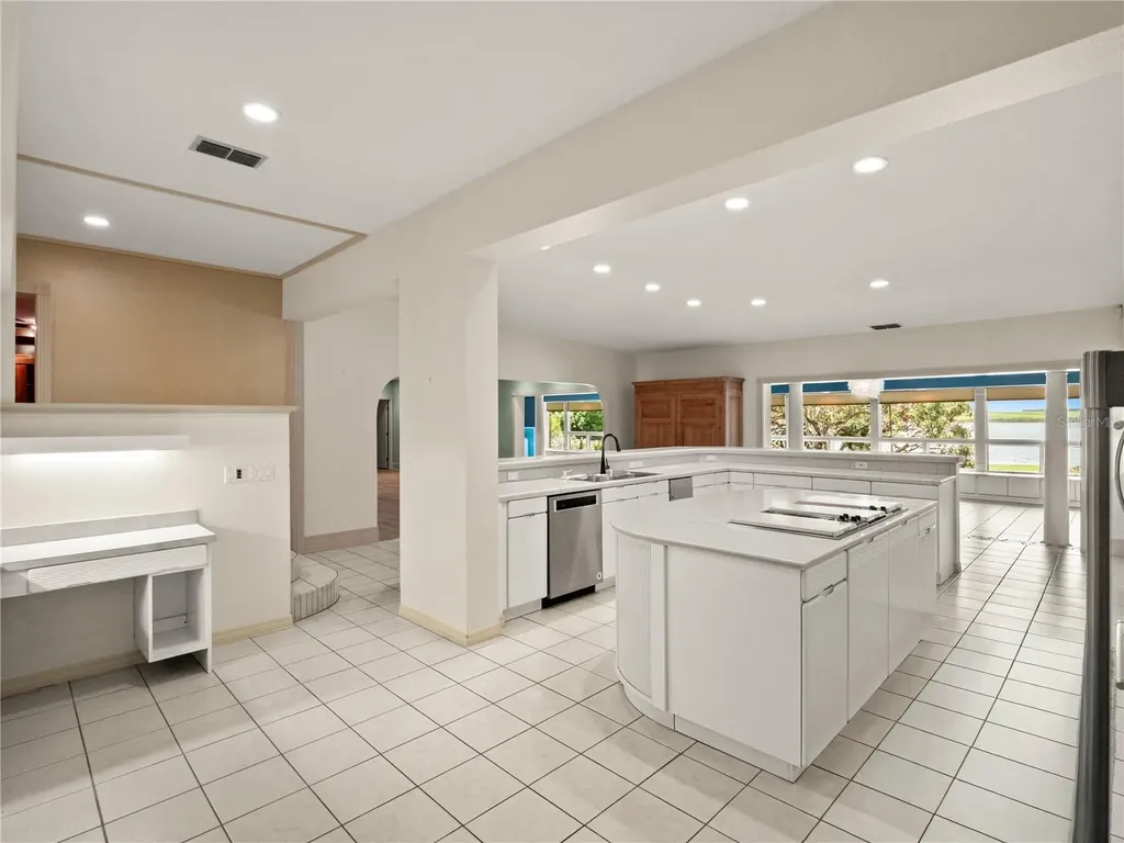 775 S Ilakee Avenue Lake Alfred FL 33850