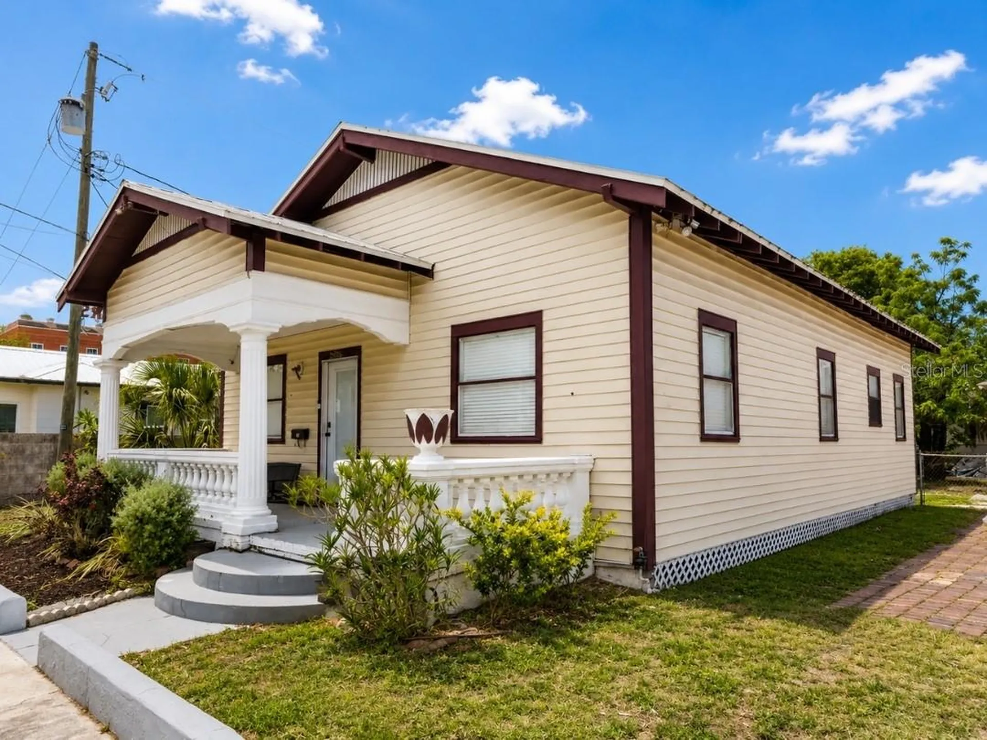 2806 N 17th Street Tampa FL 33605