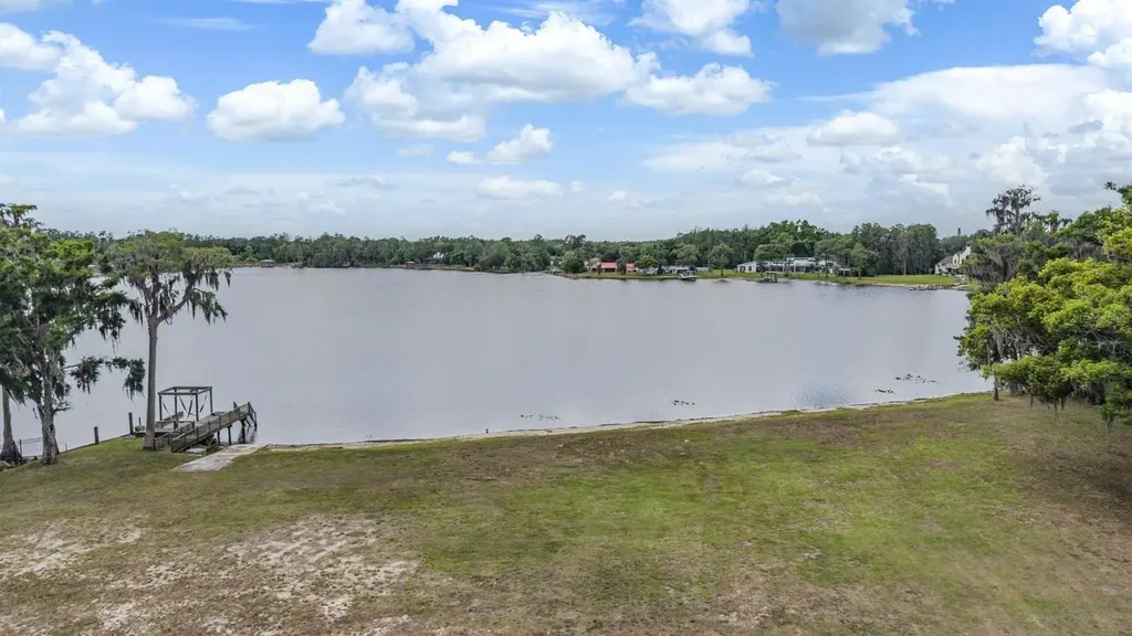 215 Lake Brant Drive Lutz FL 33548