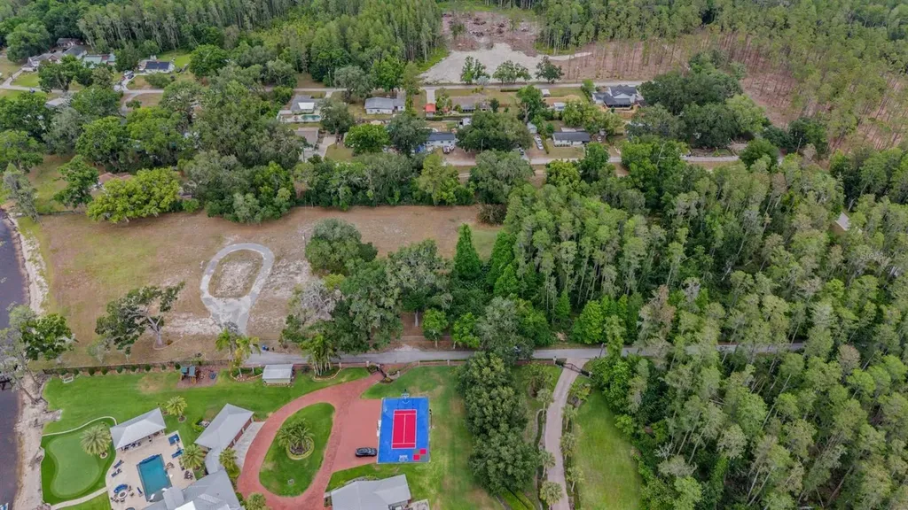 215 Lake Brant Drive Lutz FL 33548