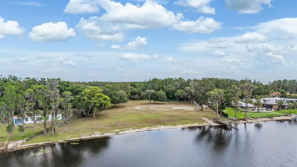 215 Lake Brant Drive Lutz FL 33548