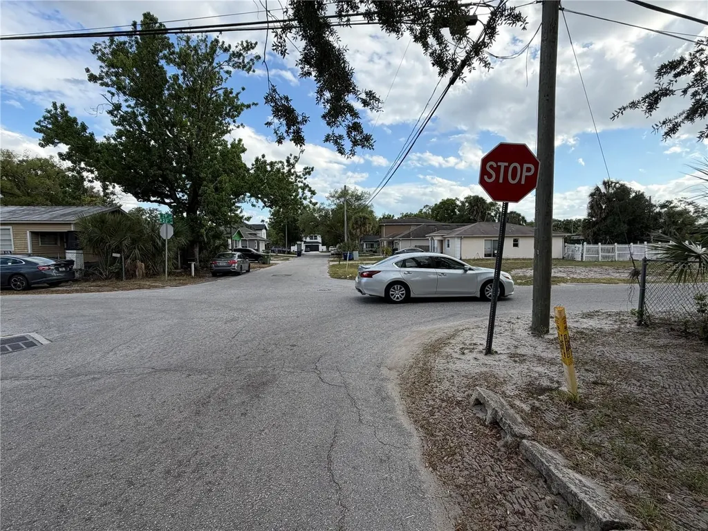 Tampa FL 33605