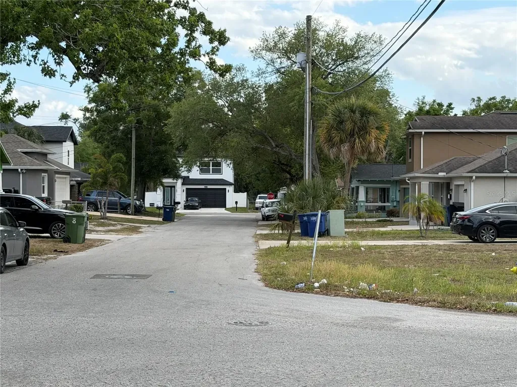 Tampa FL 33605