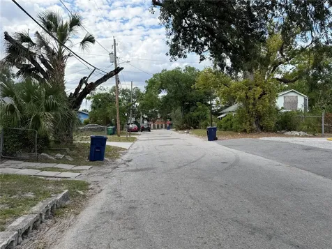 Tampa FL 33605