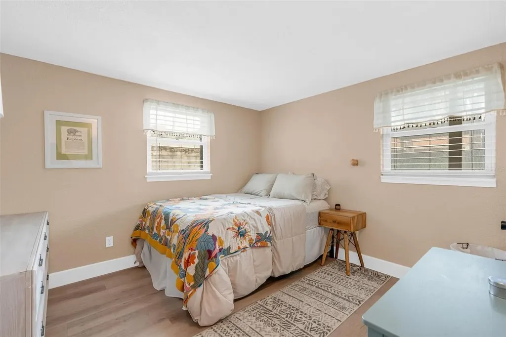 1929 Essex Place Orlando FL 32806