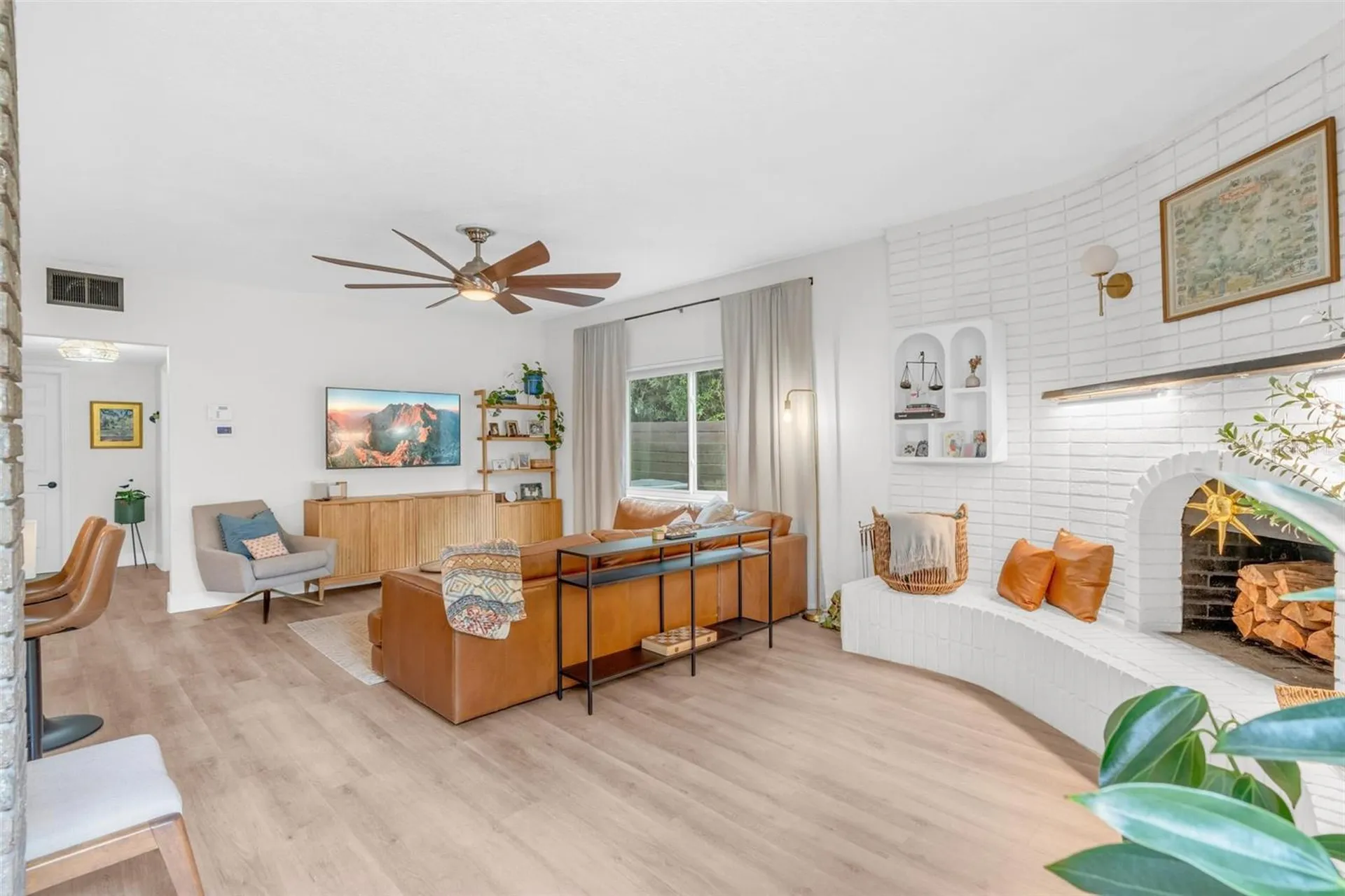 1929 Essex Place Orlando FL 32806