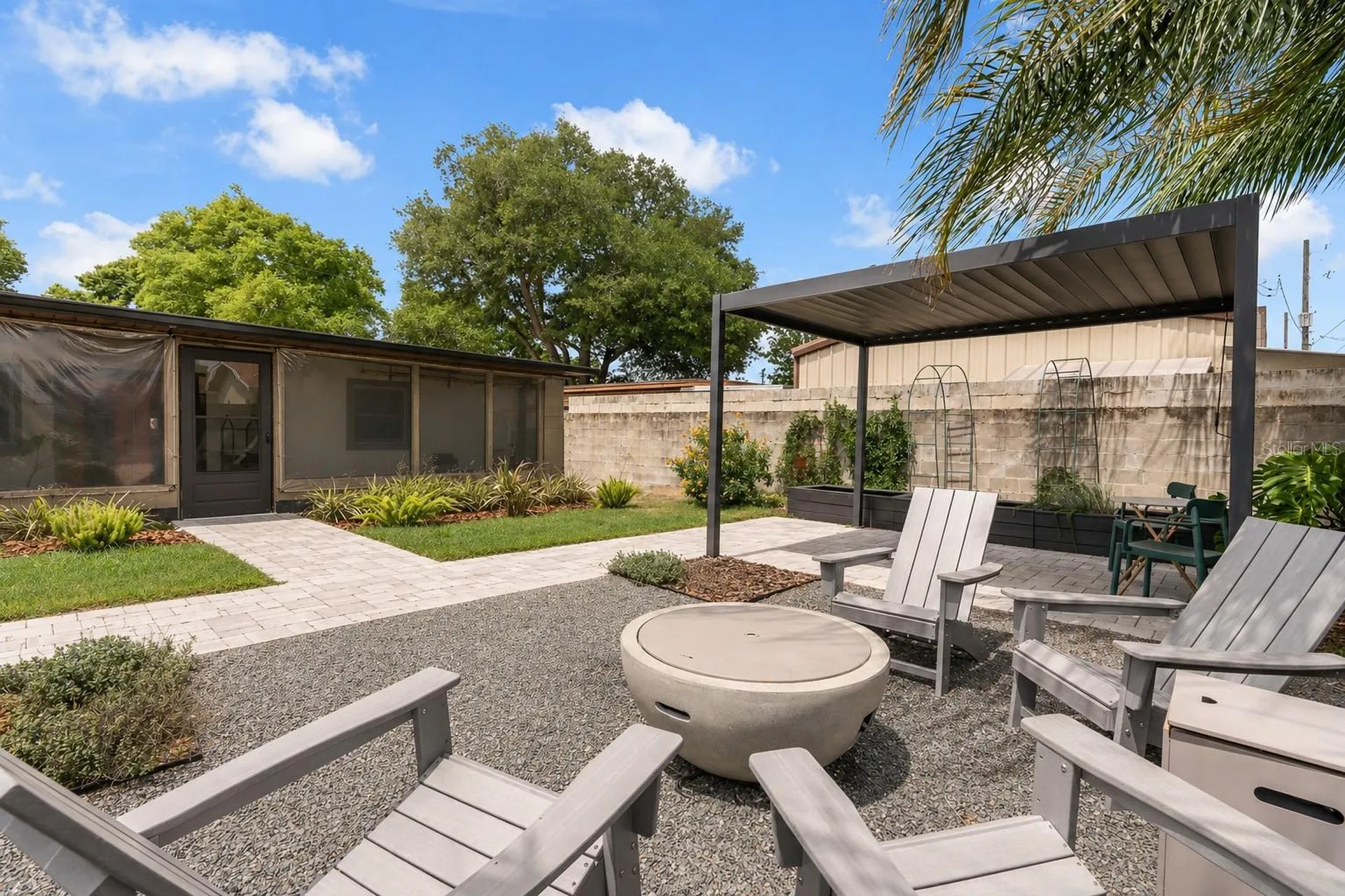 1929 Essex Place Orlando FL 32806