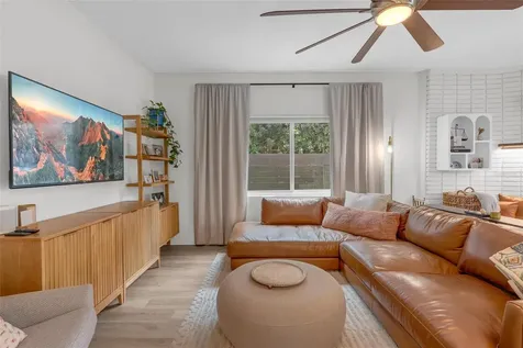 1929 Essex Place Orlando FL 32806