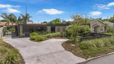 1929 Essex Place Orlando FL 32806
