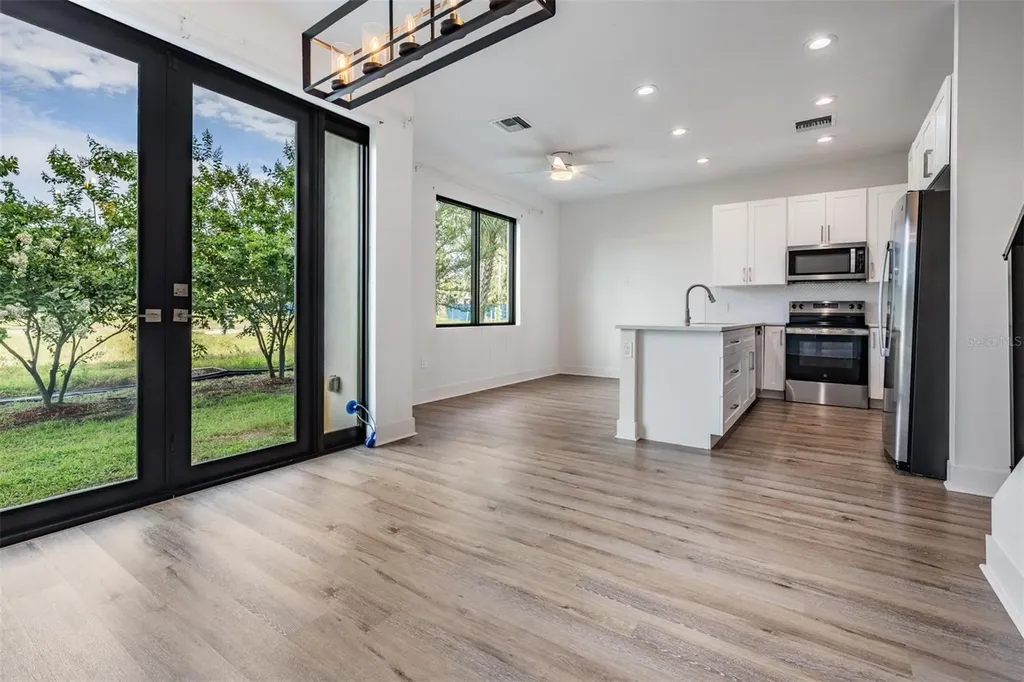 8709 Palm Ranches Place Tampa FL 33614