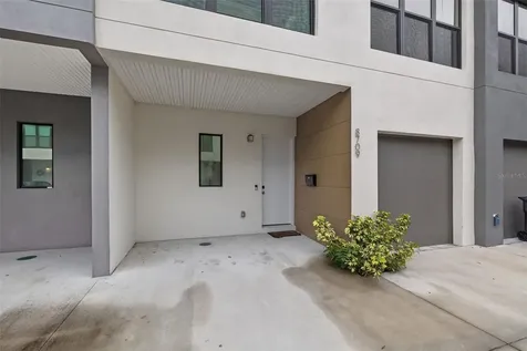 8709 Palm Ranches Place Tampa FL 33614