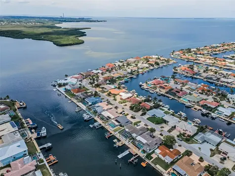 5008 Galleon Court New Port Richey FL 34652