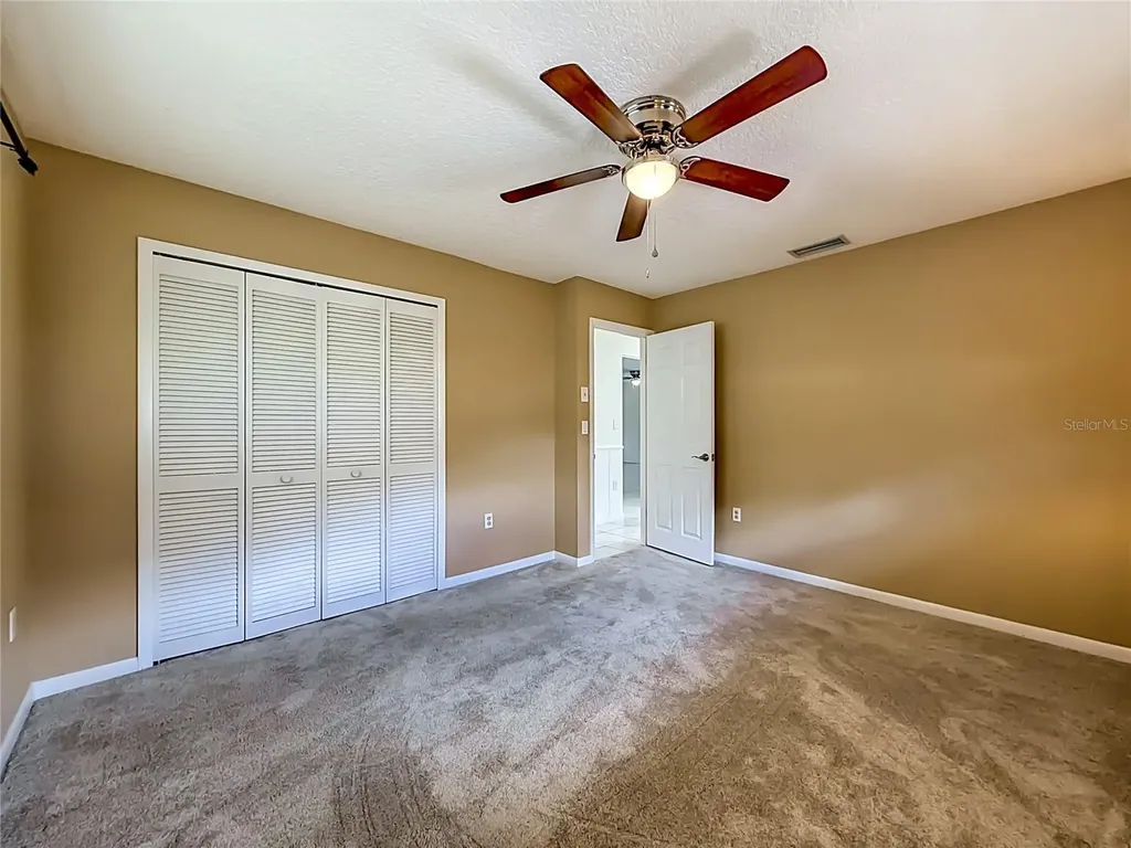 12547 Pine Island Drive Leesburg FL 34788