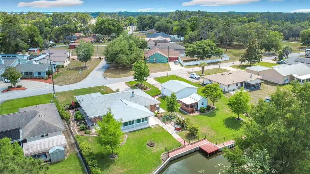 12547 Pine Island Drive Leesburg FL 34788