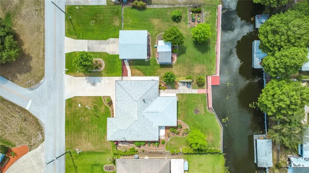 12547 Pine Island Drive Leesburg FL 34788