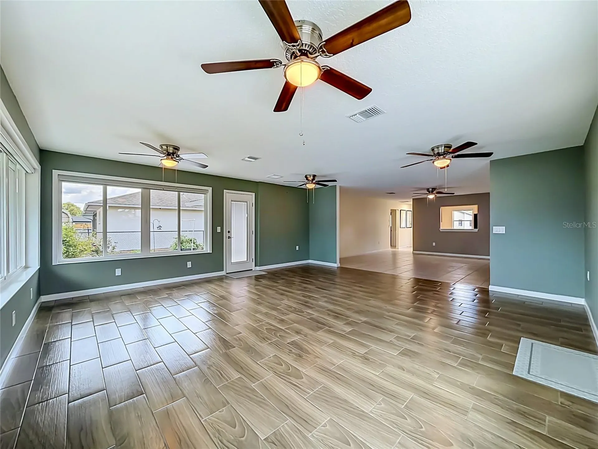 12547 Pine Island Drive Leesburg FL 34788