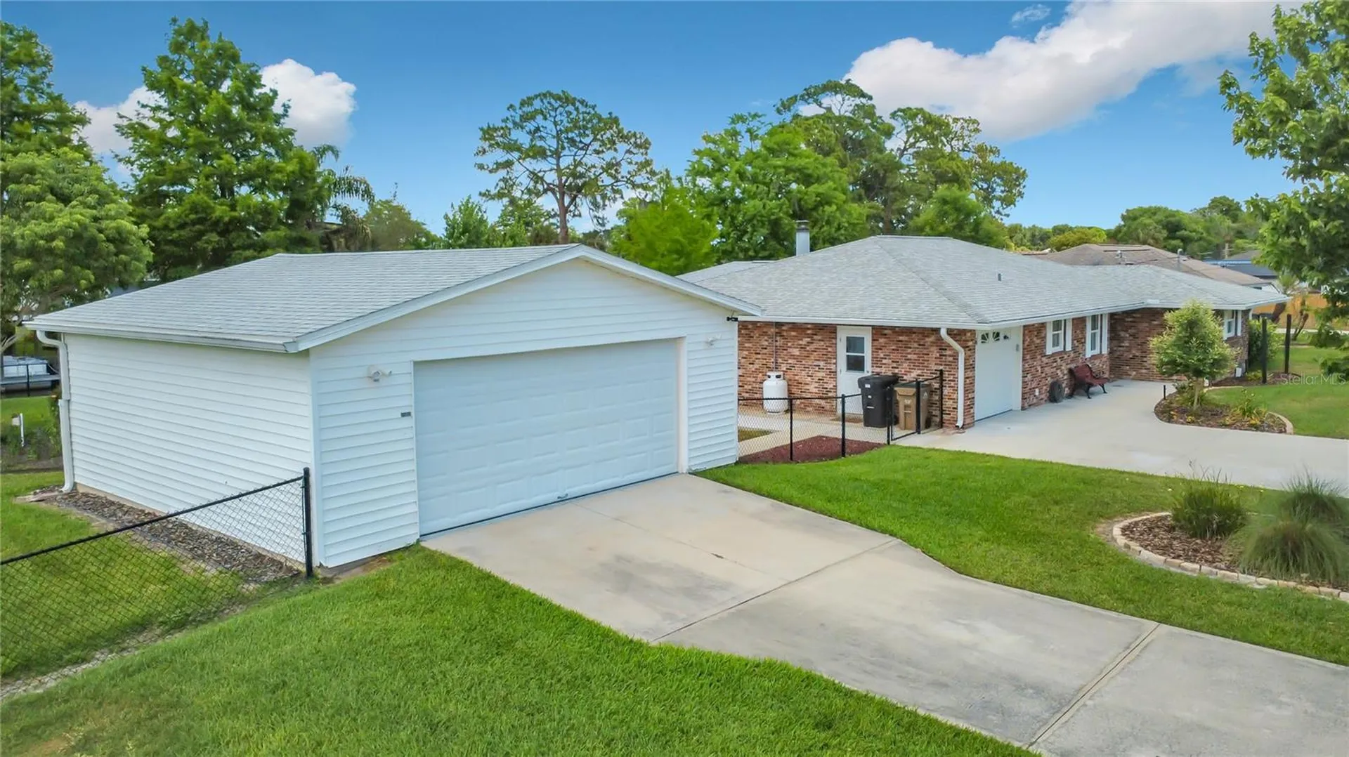 12547 Pine Island Drive Leesburg FL 34788