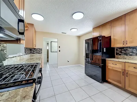12547 Pine Island Drive Leesburg FL 34788