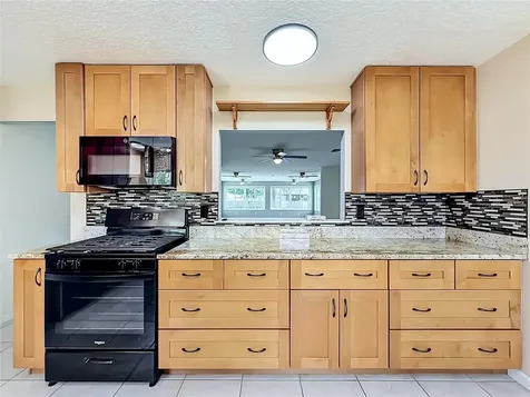 12547 Pine Island Drive Leesburg FL 34788