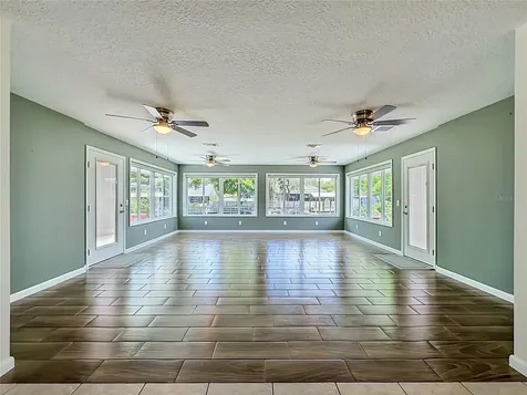 12547 Pine Island Drive Leesburg FL 34788