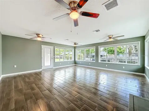 12547 Pine Island Drive Leesburg FL 34788