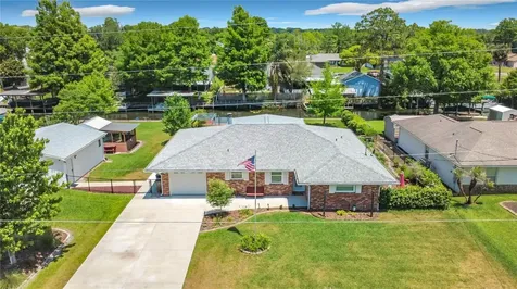 12547 Pine Island Drive Leesburg FL 34788