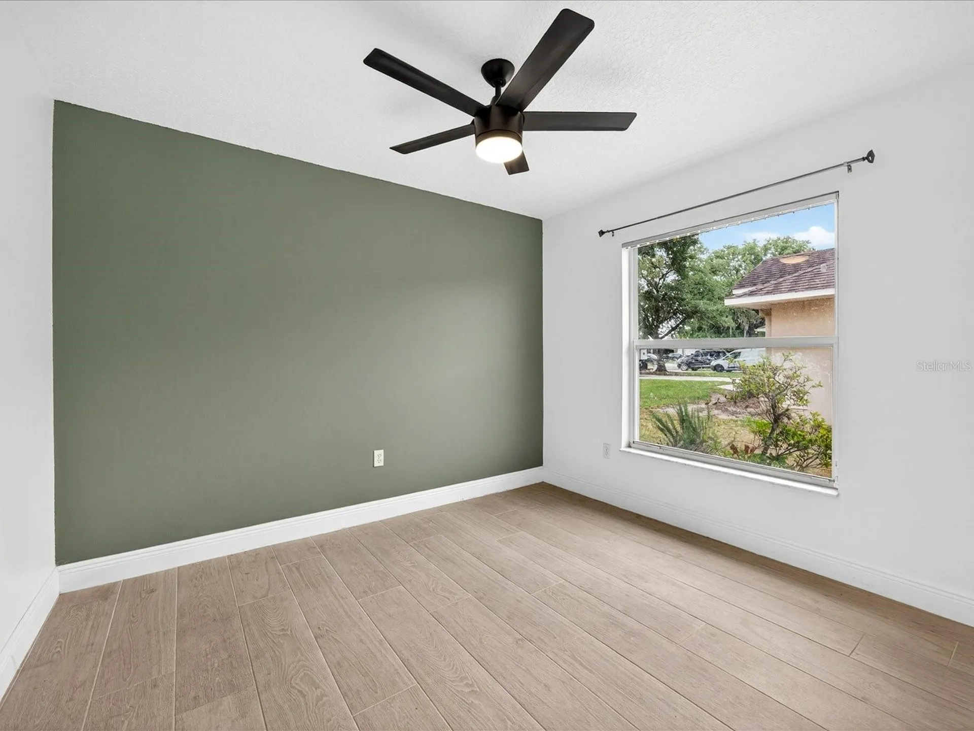 703 Sunridge Woods Boulevard Davenport FL 33837