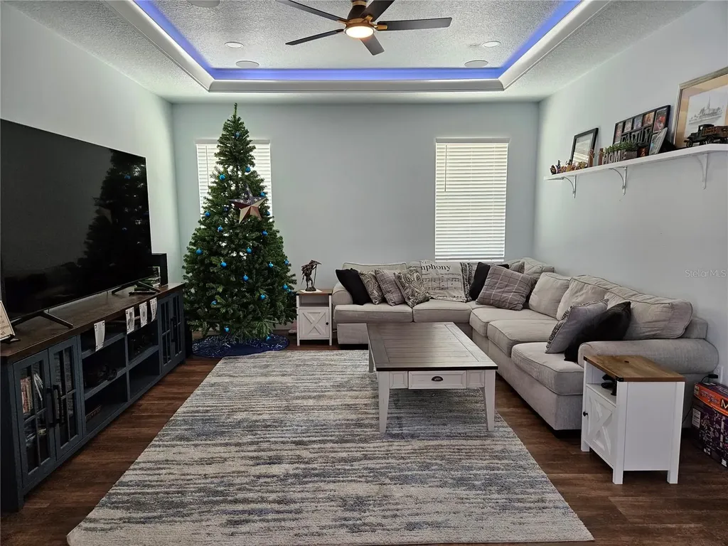 290 Redwood Avenue Orange City FL 32763