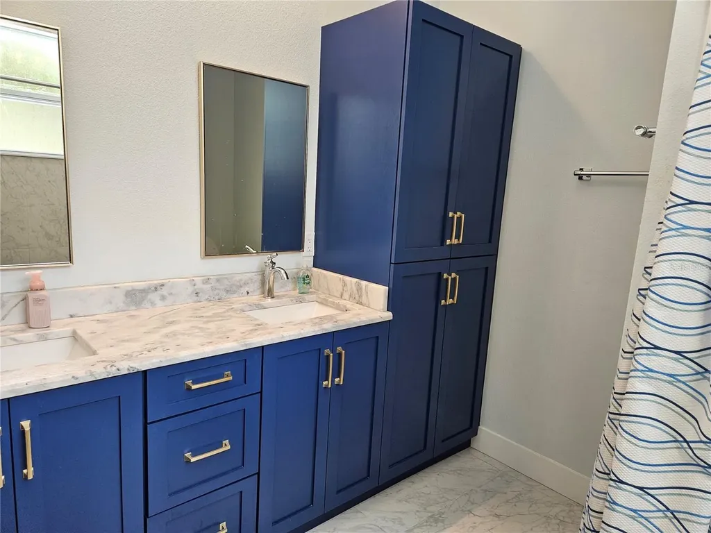 290 Redwood Avenue Orange City FL 32763