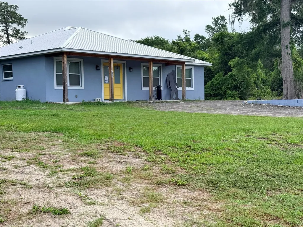 290 Redwood Avenue Orange City FL 32763