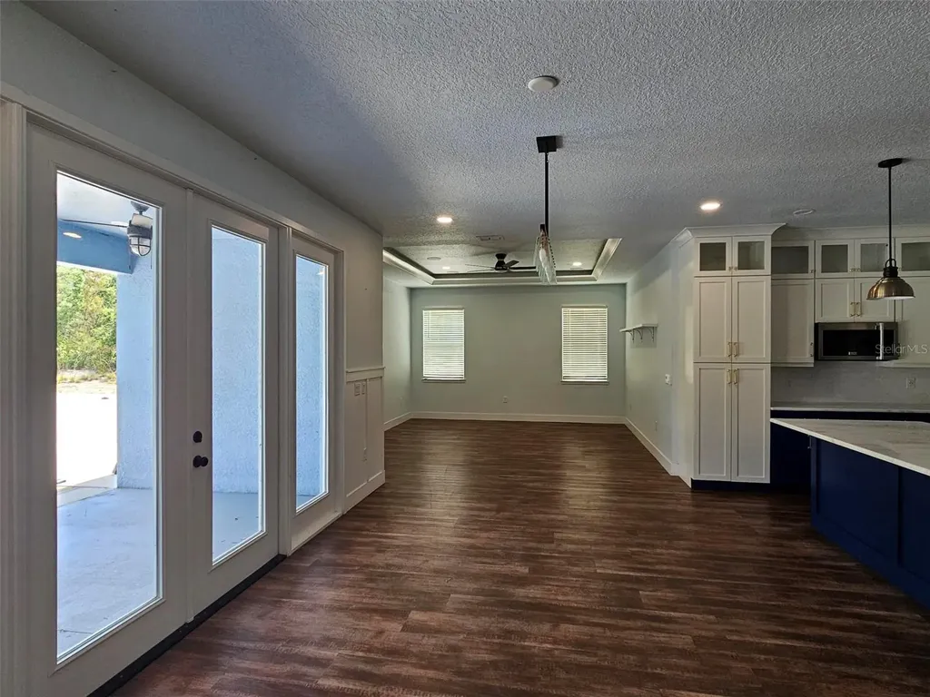 290 Redwood Avenue Orange City FL 32763