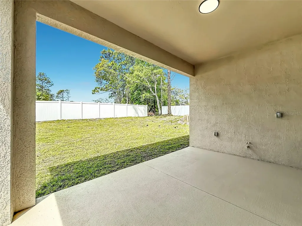 10970 N Dragonis Drive Citrus Springs FL 34433