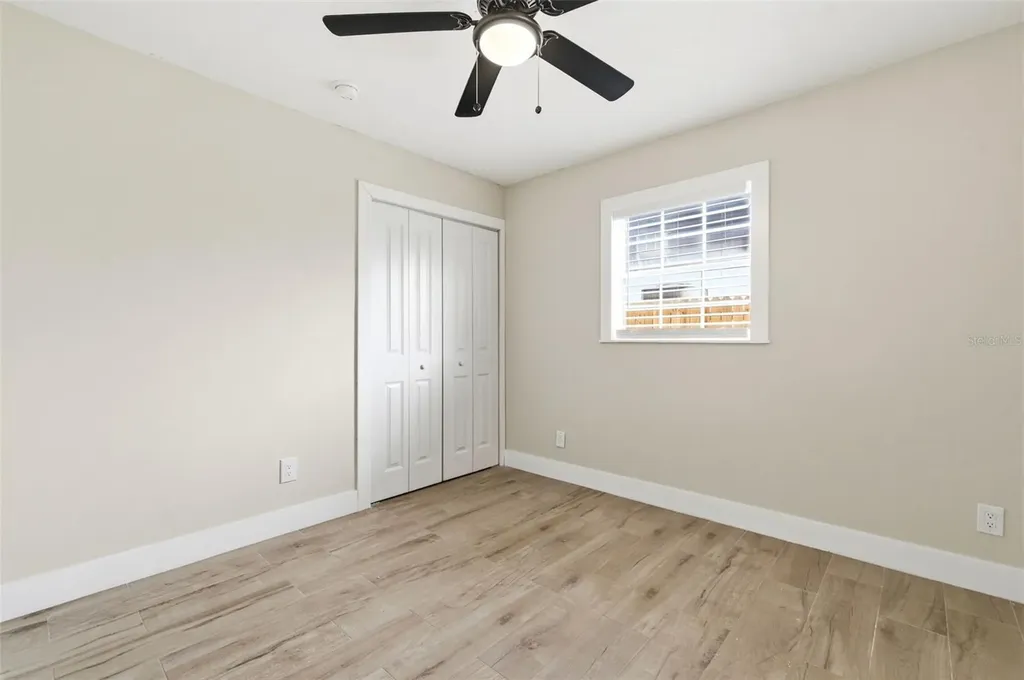 4146 Des Moines Street NE St Petersburg FL 33703