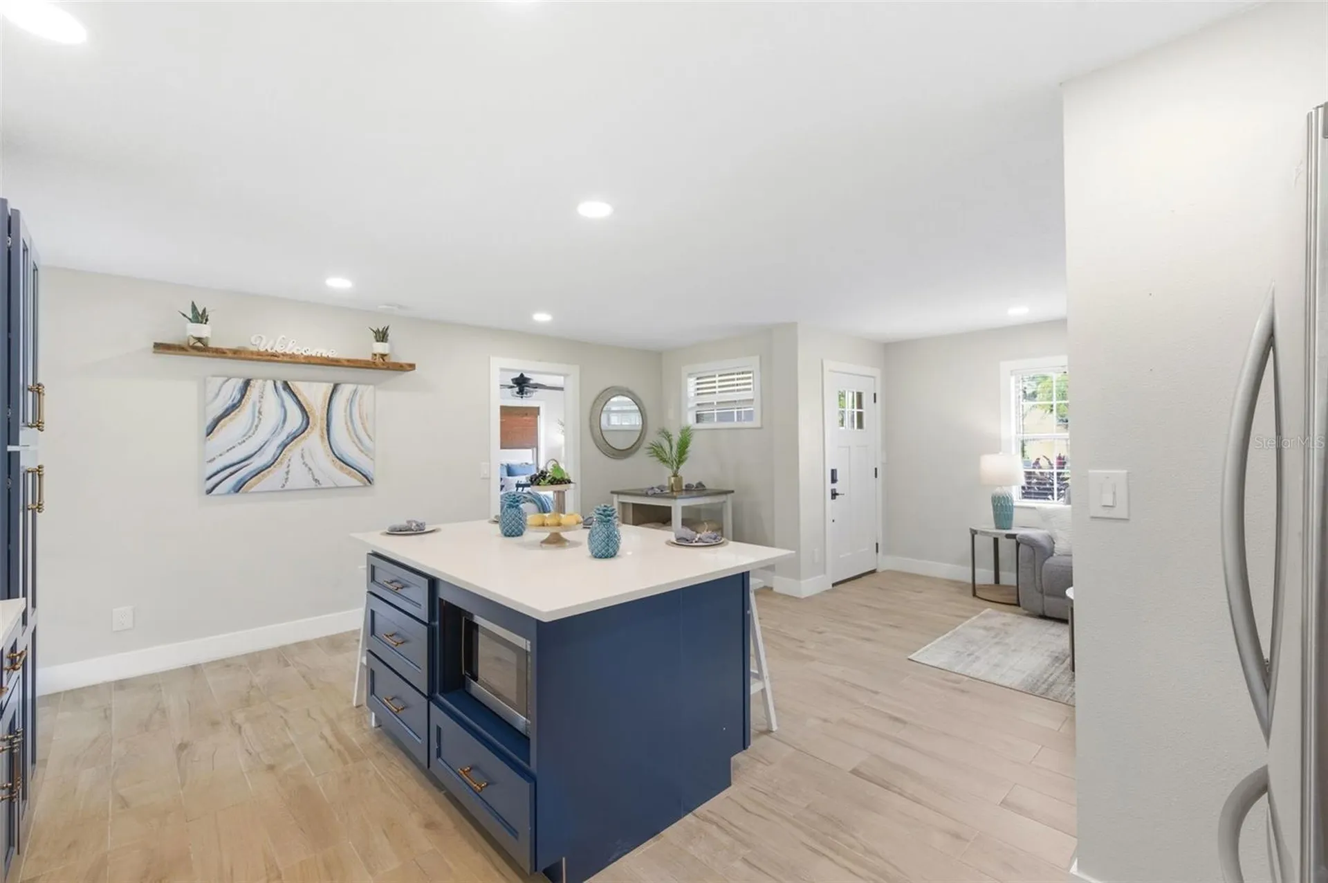 4146 Des Moines Street NE St Petersburg FL 33703