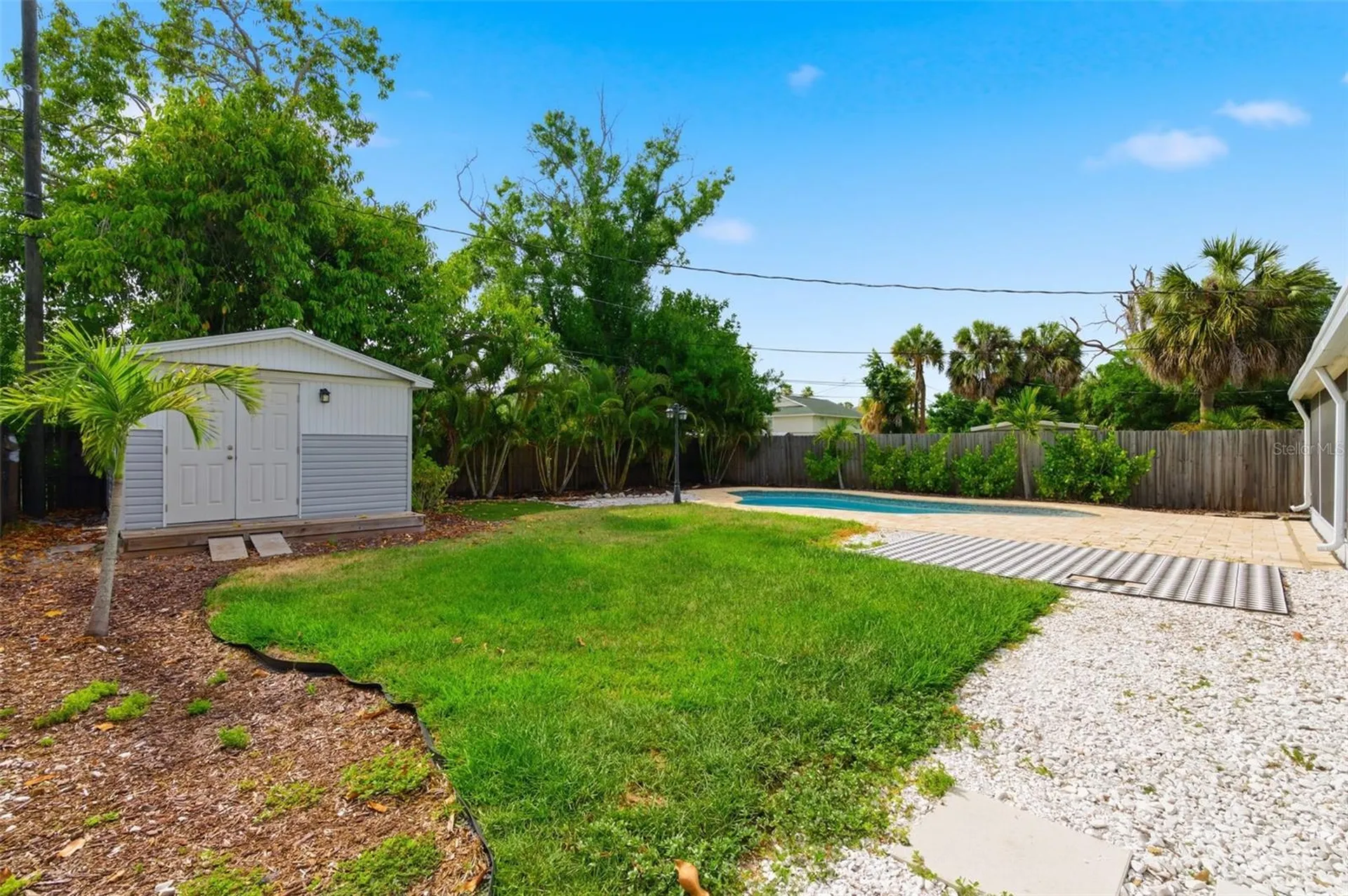4146 Des Moines Street NE St Petersburg FL 33703