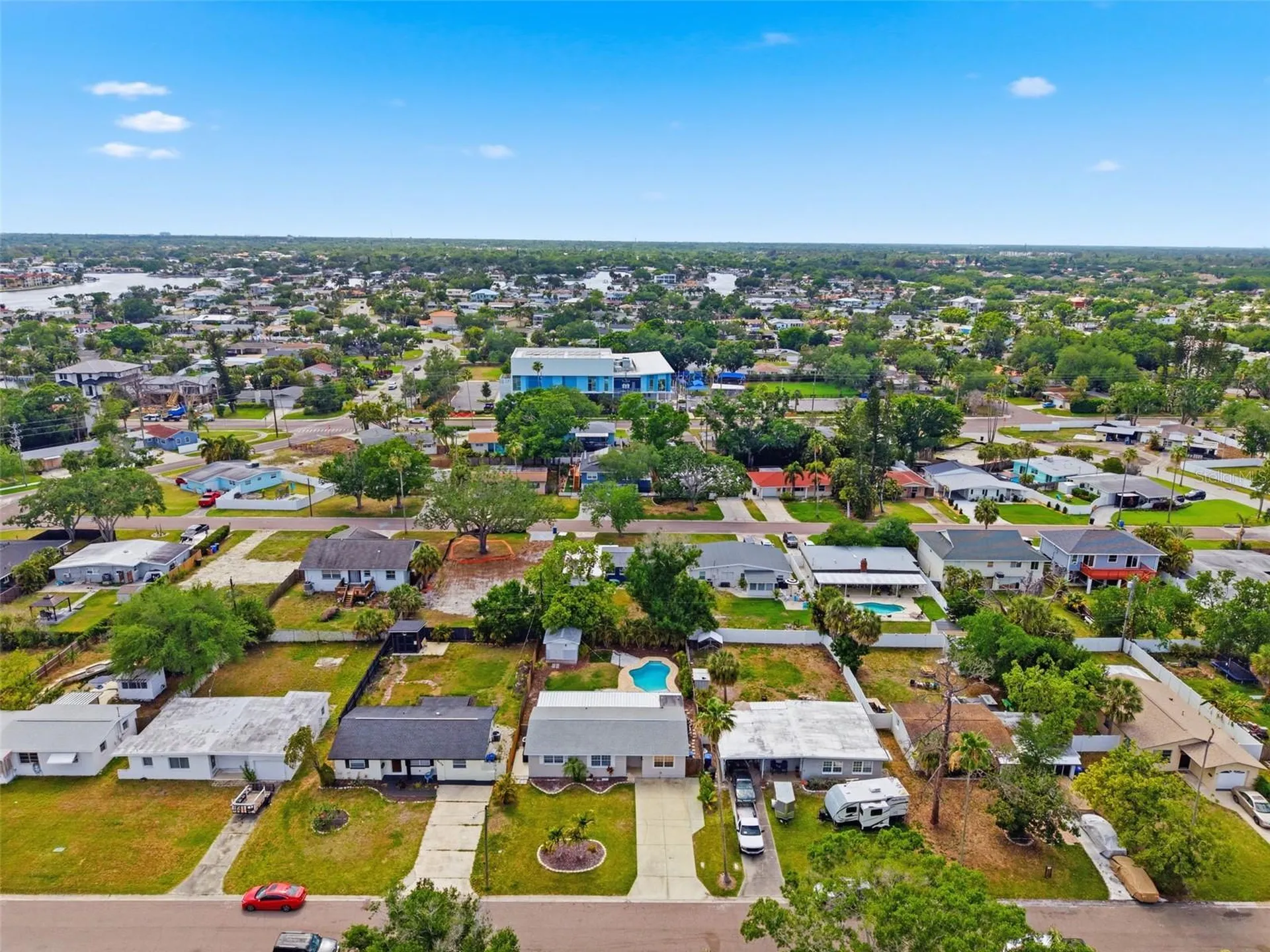 4146 Des Moines Street NE St Petersburg FL 33703