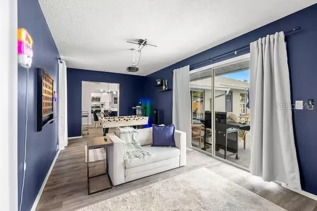 10017 86th Street Seminole FL 33777