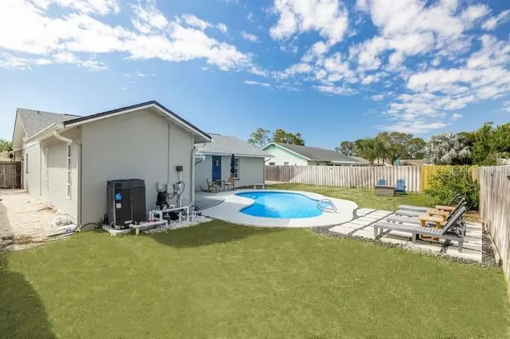 10017 86th Street Seminole FL 33777