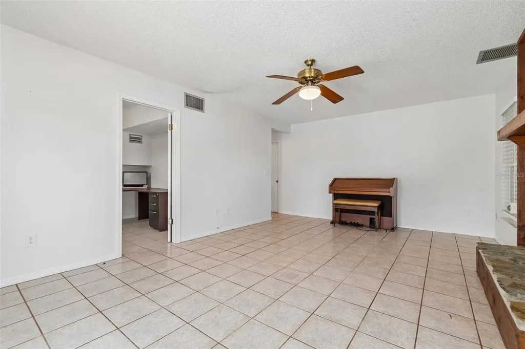 2620 Giant Place Seffner FL 33584