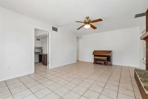 2620 Giant Place Seffner FL 33584
