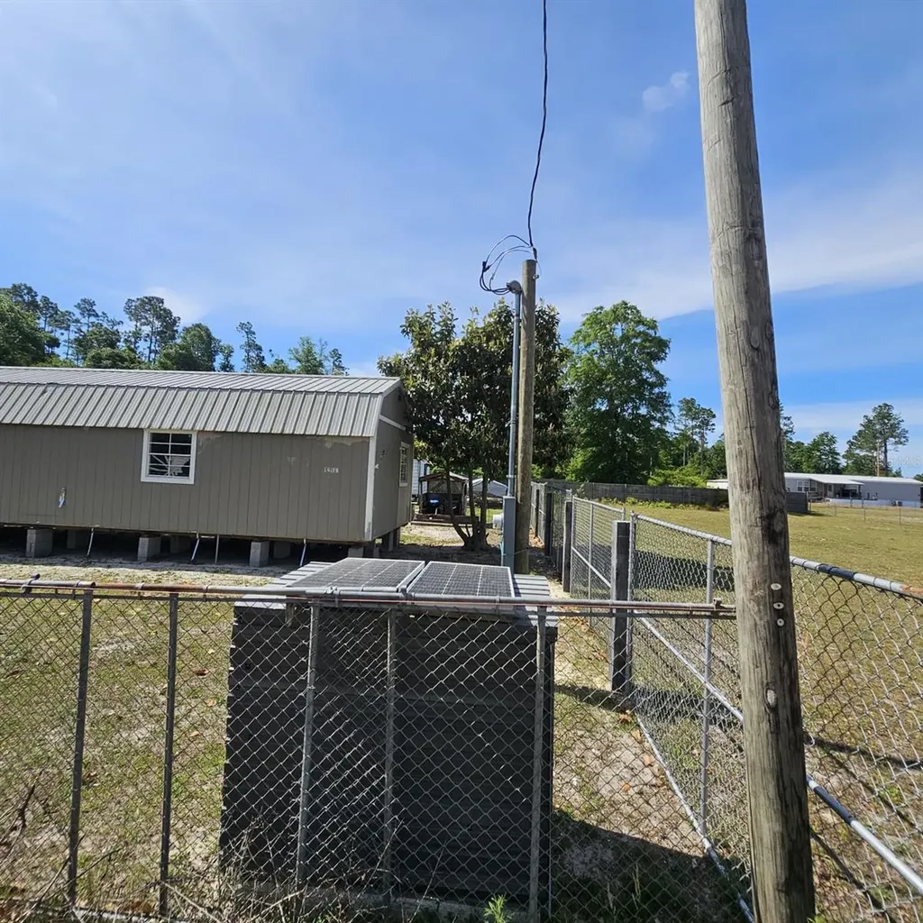 12132 Pineridge Road Fountain FL 32438