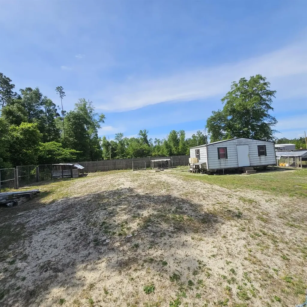 12132 Pineridge Road Fountain FL 32438