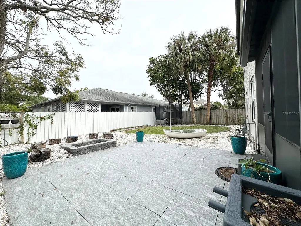 3025 W North A Street Tampa FL 33609
