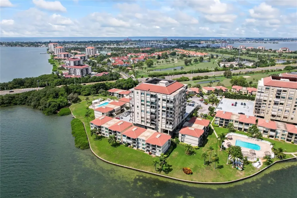 6372 Palma Del Mar Boulevard S St Petersburg FL 33715