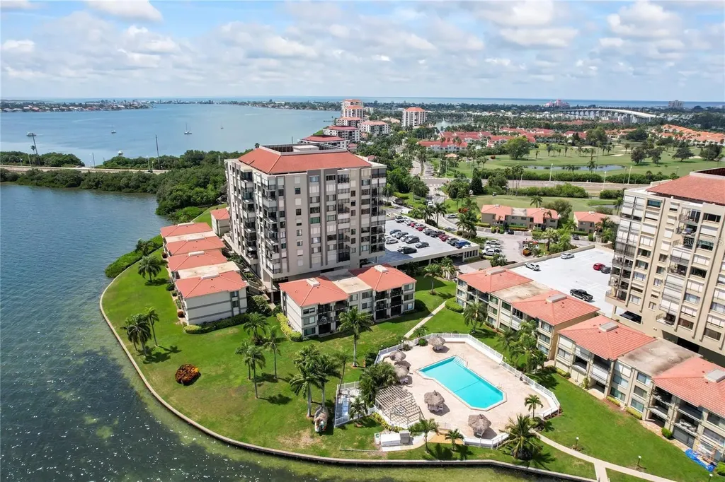 6372 Palma Del Mar Boulevard S St Petersburg FL 33715