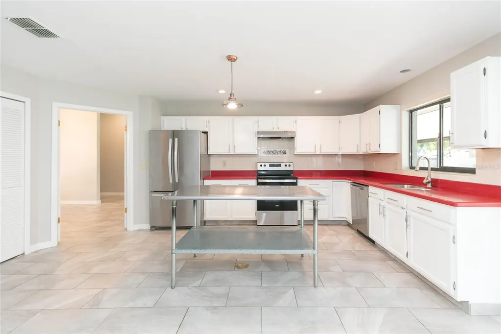18306 Felspar Way Tampa FL 33647