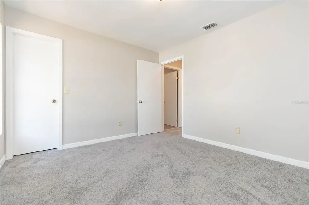 18306 Felspar Way Tampa FL 33647