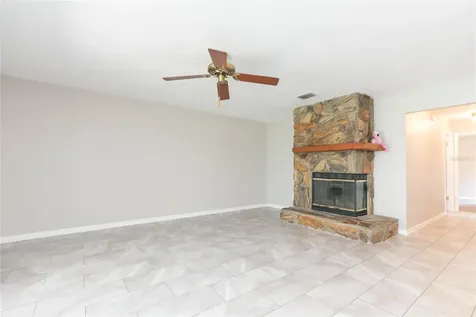 18306 Felspar Way Tampa FL 33647