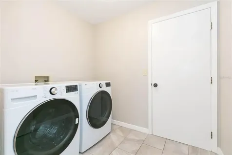 18306 Felspar Way Tampa FL 33647