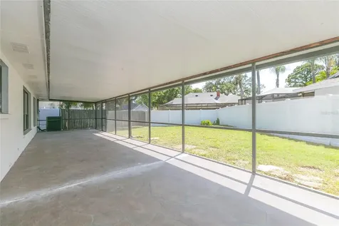 18306 Felspar Way Tampa FL 33647